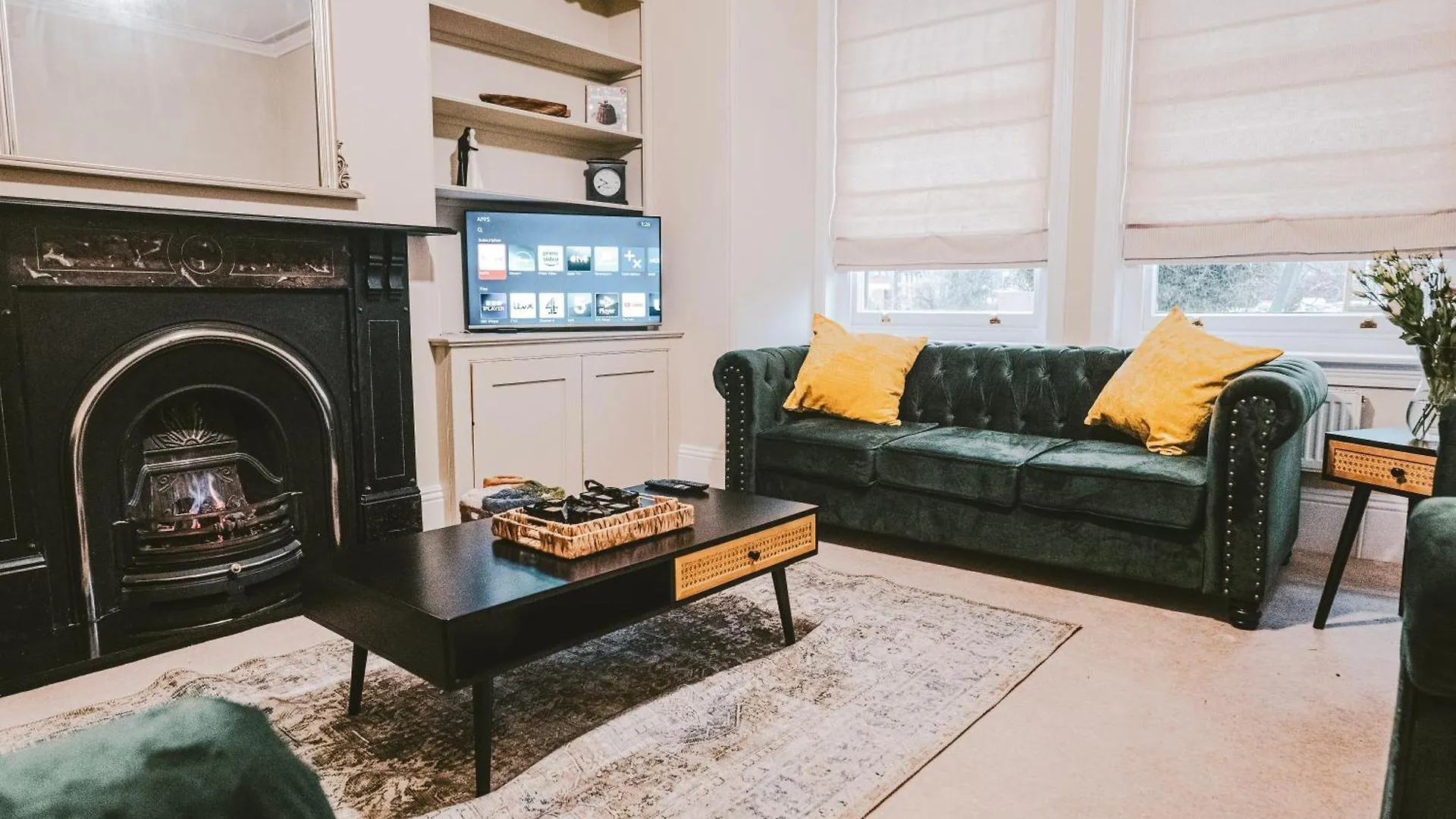 St Michaels Town House - Elegant And Large Holiday Home In The Heart Of Gloucester