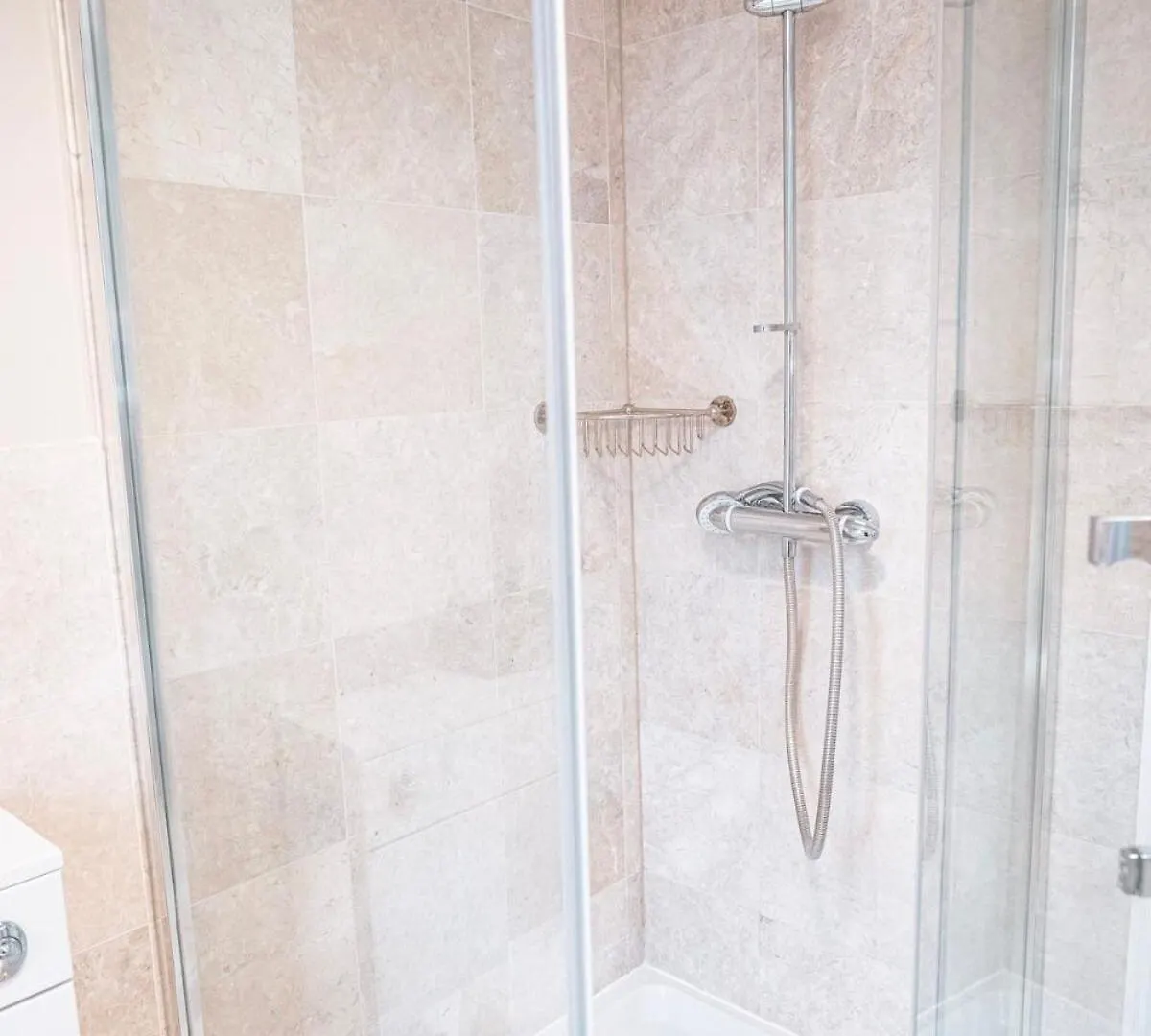 St Michaels Town House - Elegant And Large Holiday Home In The Heart Of Gloucester United Kingdom