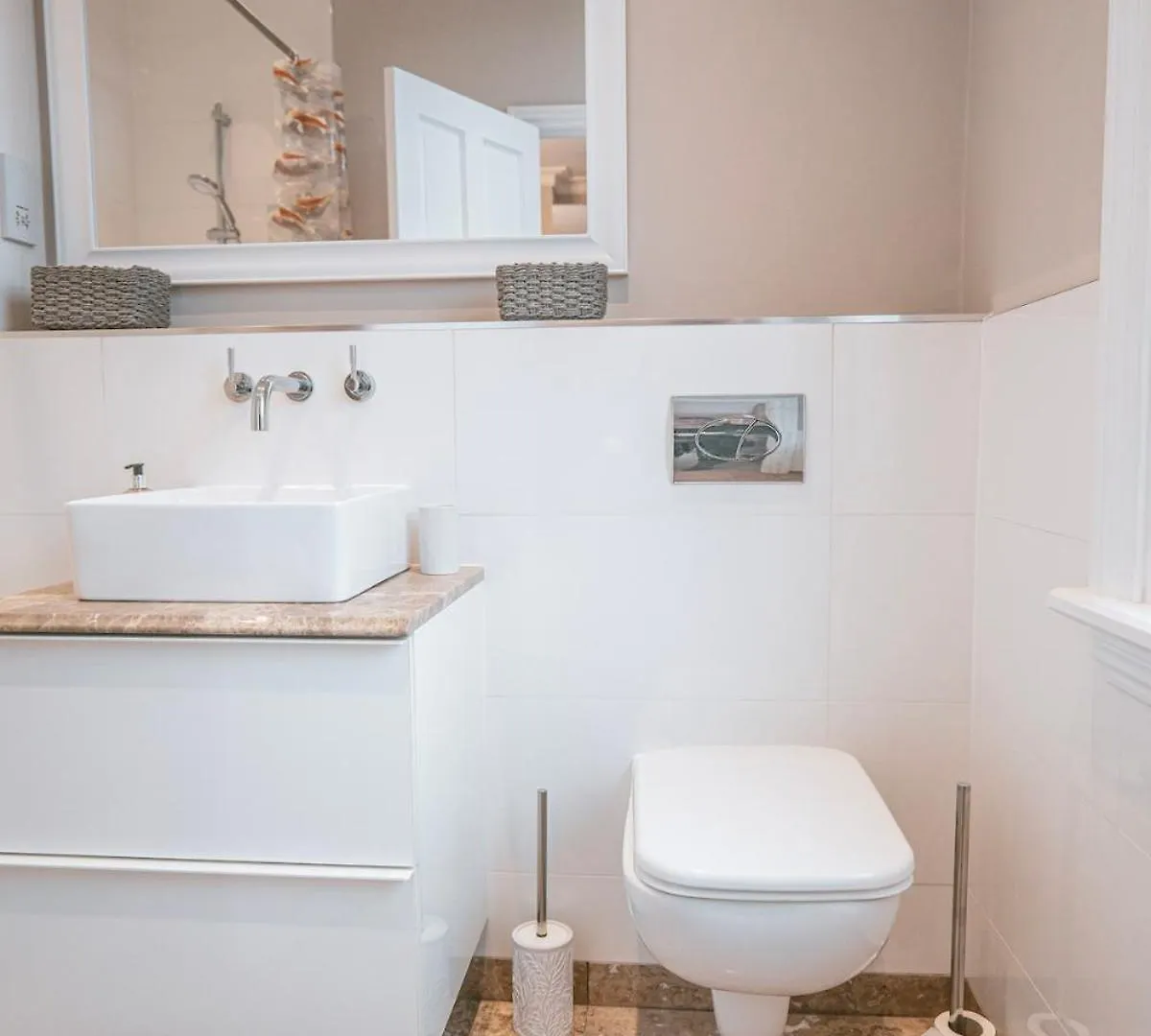 St Michaels Town House - Elegant And Large Holiday Home In The Heart Of Gloucester