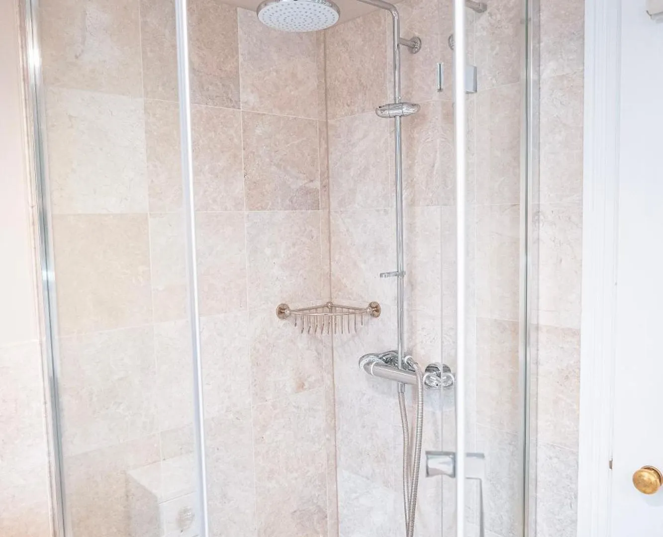 St Michaels Town House - Elegant And Large Holiday Home In The Heart Of Gloucester