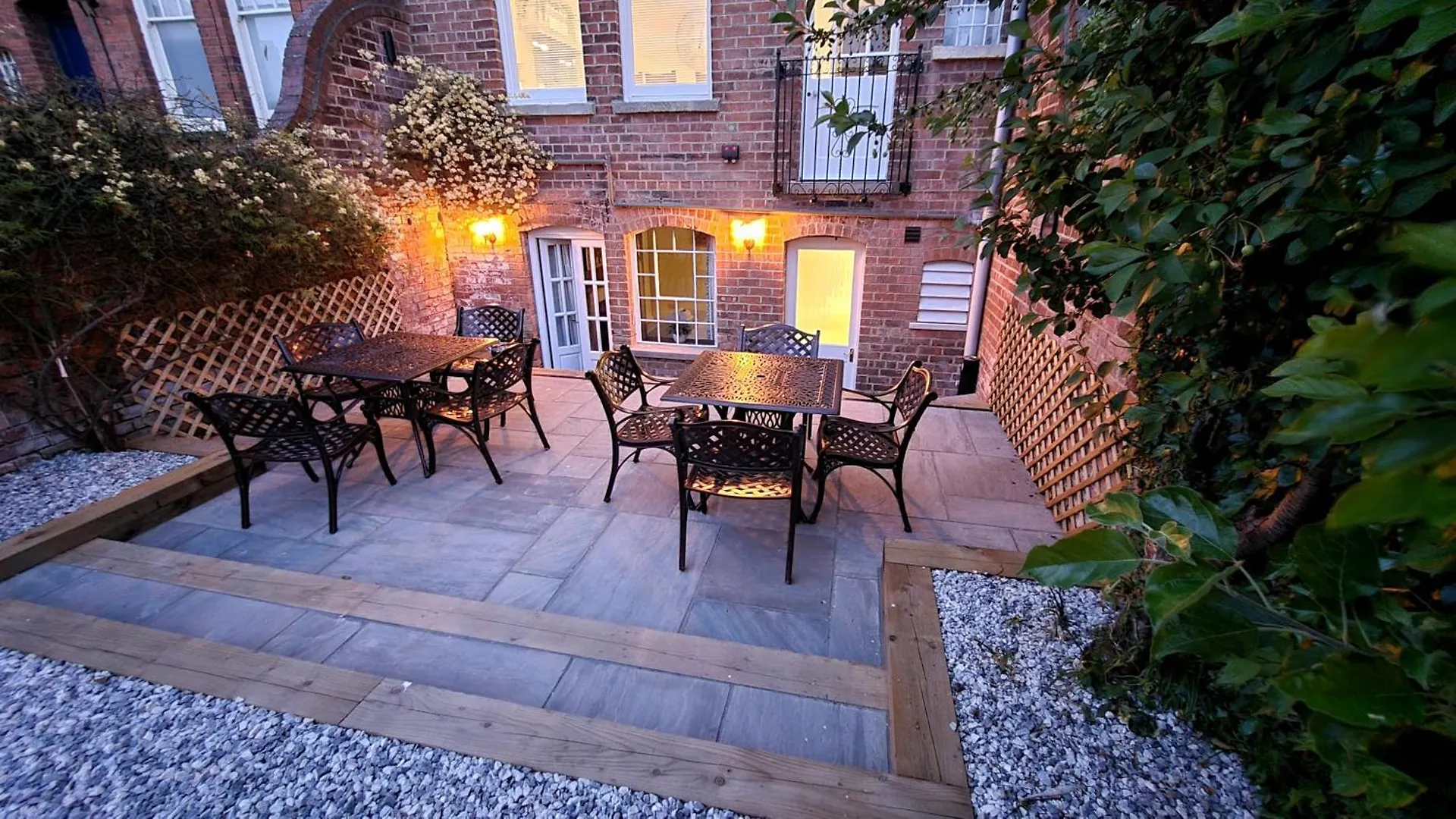 St Michaels Town House - Elegant And Large Holiday Home In The Heart Of Gloucester 0*,  United Kingdom